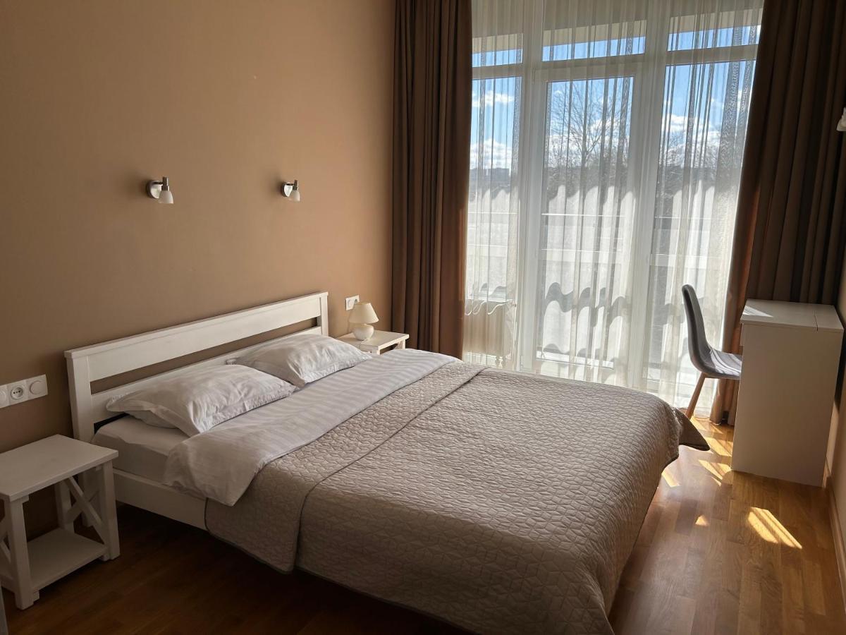 Avalonrestapartments إلفيف