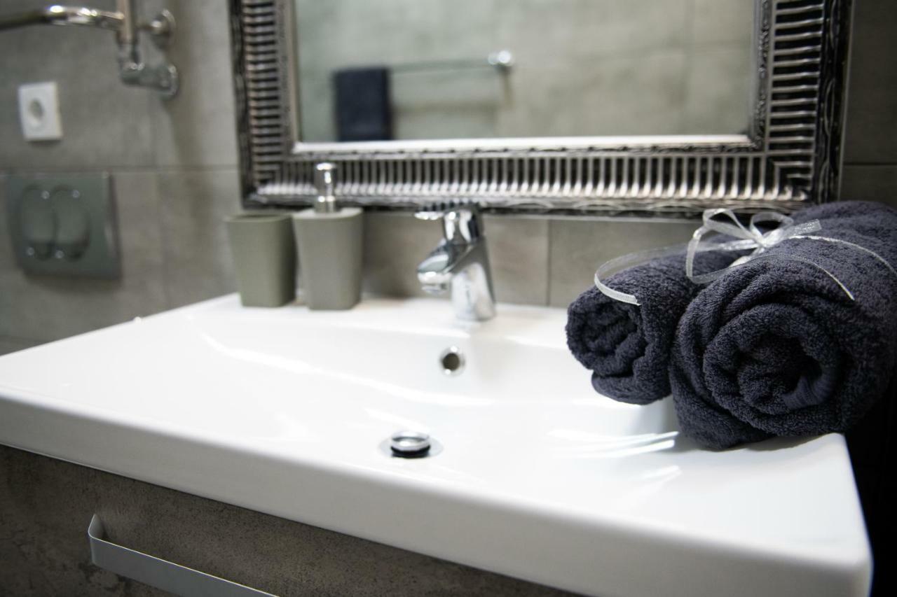 Avalonrestapartments شقة