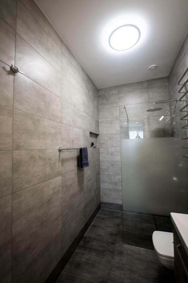 شقة Avalonrestapartments إلفيف