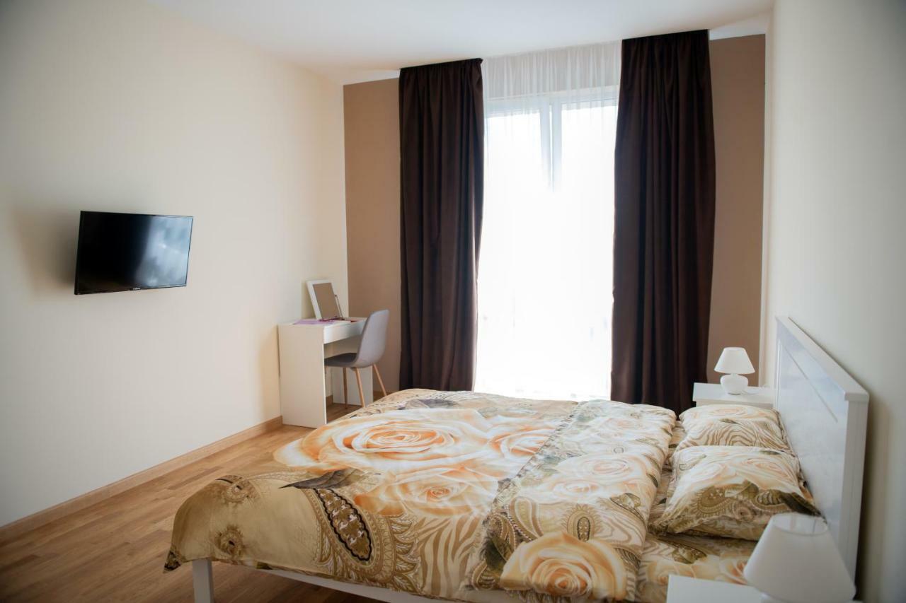 Avalonrestapartments إلفيف
