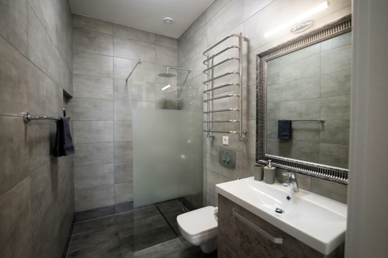 شقة Avalonrestapartments إلفيف